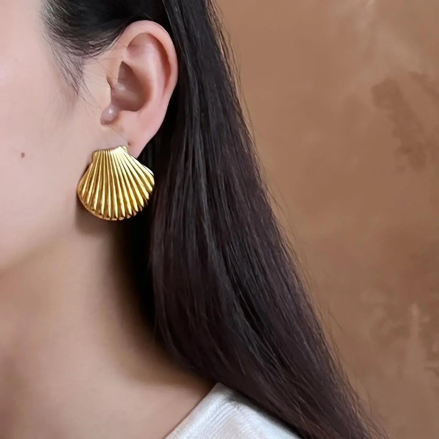 Brinco Concha Delicada